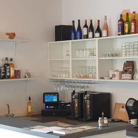Отель - Restaurant - Bar Saint Avit L Des Tchoumjeu